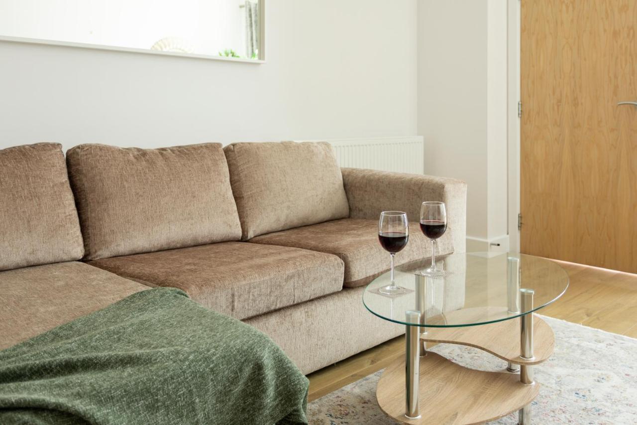 1 Bed Apartment - Redhill Central, Surrey, Gatwick #2 外观 照片