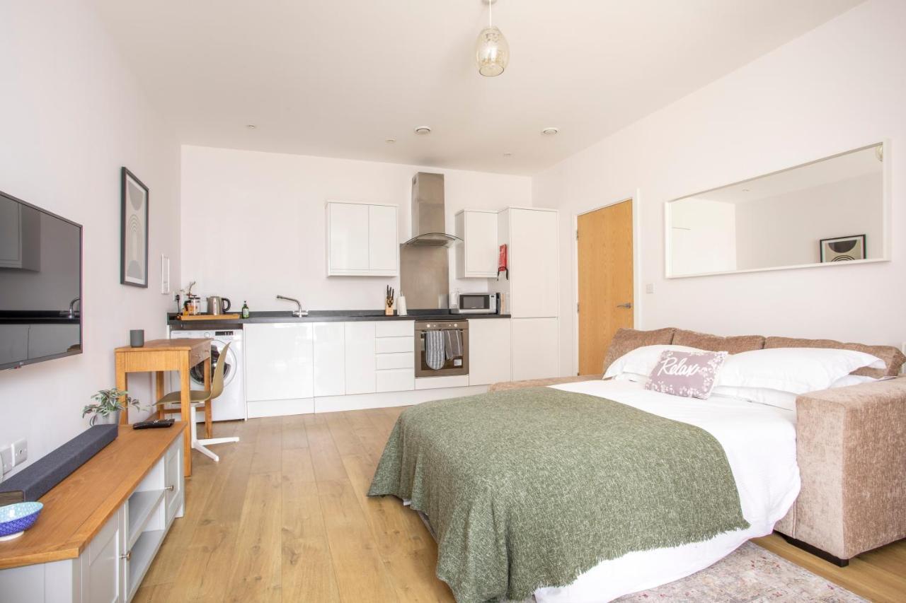 1 Bed Apartment - Redhill Central, Surrey, Gatwick #2 外观 照片